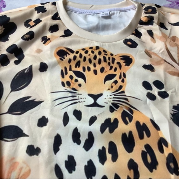 4 for $20, Womens XXL adorable Leopard Print Sweat Shirt. - Picture 2 of 7